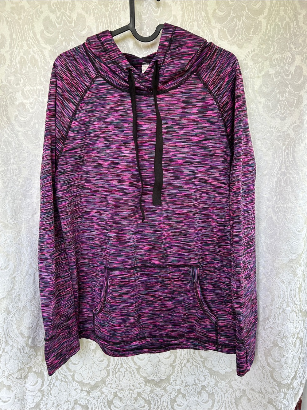 Women’s ideology Dye Pullover Hoodie - Pink/Black